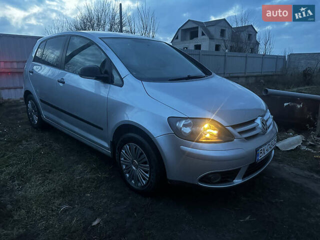 Сірий Фольксваген Golf Plus, об'ємом двигуна 1.6 л та пробігом 279 тис. км за 7100 $, фото 21 на Automoto.ua