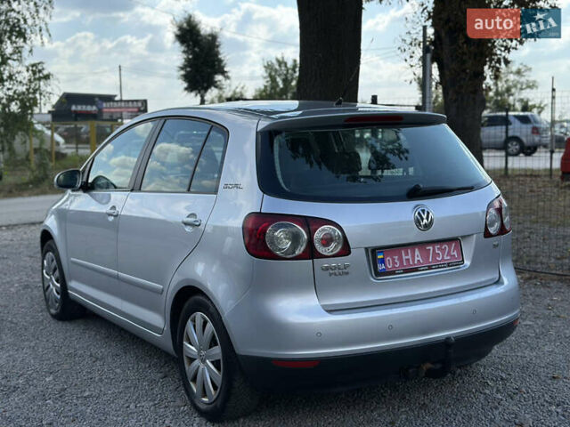 Серый Фольксваген Гольф Плюс, объемом двигателя 1.6 л и пробегом 221 тыс. км за 6400 $, фото 15 на Automoto.ua