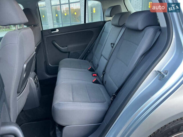 Сірий Фольксваген Golf Plus, об'ємом двигуна 1.6 л та пробігом 220 тис. км за 5500 $, фото 36 на Automoto.ua