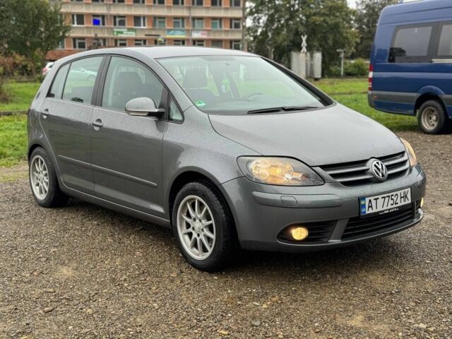 Серый Фольксваген Гольф Плюс, объемом двигателя 1.6 л и пробегом 232 тыс. км за 5900 $, фото 7 на Automoto.ua