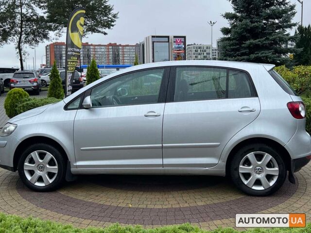 Серый Фольксваген Гольф Плюс, объемом двигателя 1.6 л и пробегом 237 тыс. км за 5499 $, фото 3 на Automoto.ua