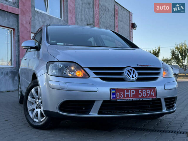 Сірий Фольксваген Golf Plus, об'ємом двигуна 1.6 л та пробігом 204 тис. км за 5350 $, фото 8 на Automoto.ua