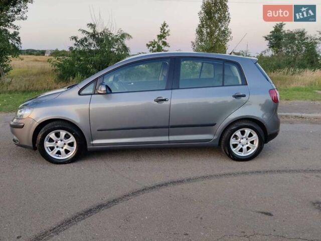 Серый Фольксваген Гольф Плюс, объемом двигателя 1.6 л и пробегом 175 тыс. км за 5999 $, фото 16 на Automoto.ua