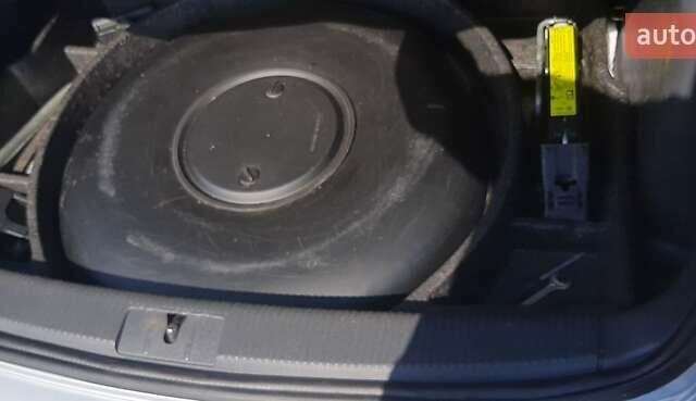 Серый Фольксваген Гольф Плюс, объемом двигателя 1.6 л и пробегом 256 тыс. км за 5500 $, фото 6 на Automoto.ua