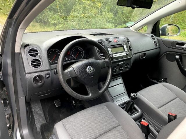 Фольксваген Golf Plus 2006 у Дніпро (Дніпропетровську) на Automoto.ua Сірий Фольксваген Golf Plus, об'ємом двигуна 1.4 л та пробігом 232 тис. км за 5550 $, фото 10 на Automoto.ua