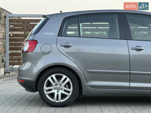Сірий Фольксваген Golf Plus, об'ємом двигуна 1.6 л та пробігом 260 тис. км за 6799 $, фото 22 на Automoto.ua