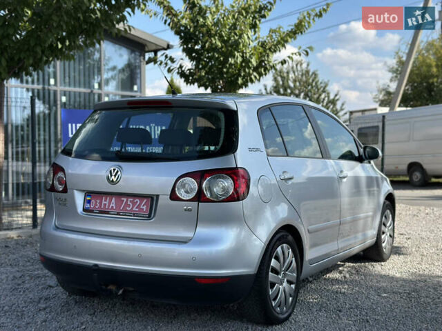 Серый Фольксваген Гольф Плюс, объемом двигателя 1.6 л и пробегом 221 тыс. км за 6400 $, фото 10 на Automoto.ua