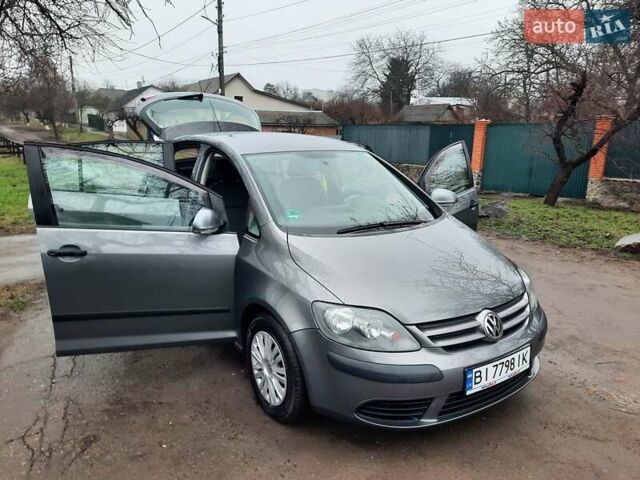 Сірий Фольксваген Golf Plus, об'ємом двигуна 1.6 л та пробігом 213 тис. км за 6750 $, фото 90 на Automoto.ua