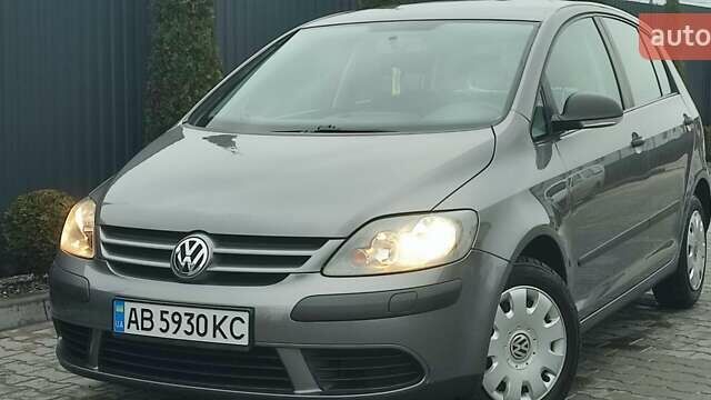 Сірий Фольксваген Golf Plus, об'ємом двигуна 1.6 л та пробігом 205 тис. км за 6200 $, фото 6 на Automoto.ua
