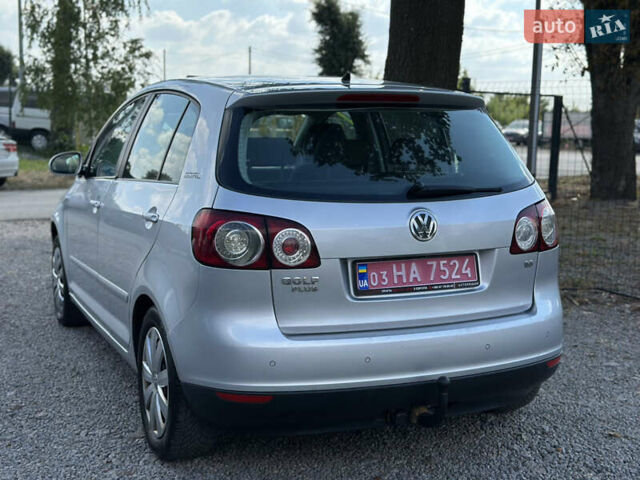 Серый Фольксваген Гольф Плюс, объемом двигателя 1.6 л и пробегом 221 тыс. км за 6400 $, фото 14 на Automoto.ua