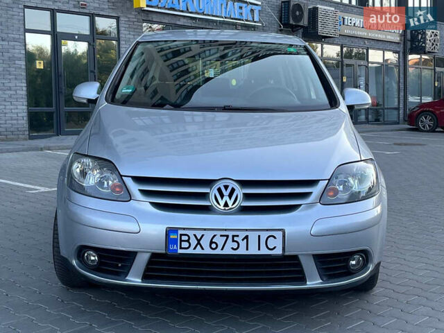 Сірий Фольксваген Golf Plus, об'ємом двигуна 1.6 л та пробігом 220 тис. км за 5500 $, фото 1 на Automoto.ua