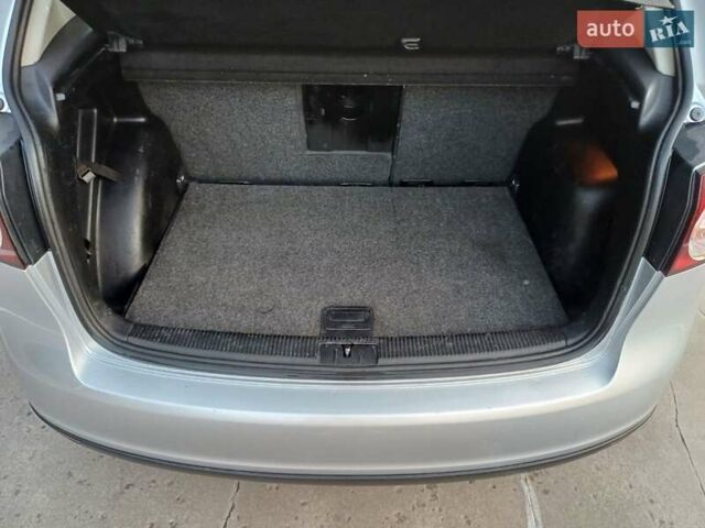 Серый Фольксваген Гольф Плюс, объемом двигателя 1.4 л и пробегом 160 тыс. км за 5400 $, фото 21 на Automoto.ua