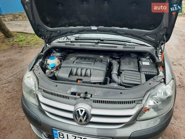 Сірий Фольксваген Golf Plus, об'ємом двигуна 1.6 л та пробігом 213 тис. км за 6750 $, фото 98 на Automoto.ua