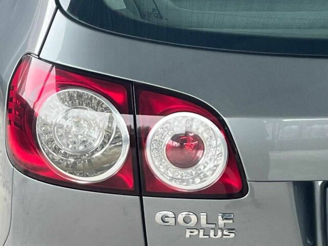 Серый Фольксваген Гольф Плюс, объемом двигателя 1.6 л и пробегом 177 тыс. км за 7199 $, фото 18 на Automoto.ua