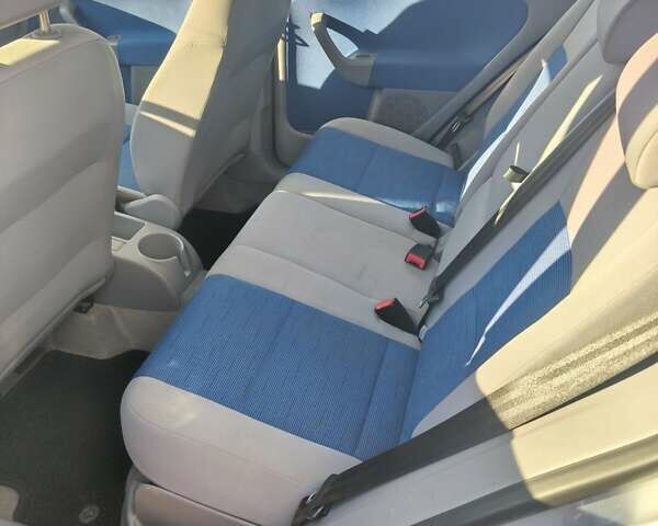 Сірий Фольксваген Golf Plus, об'ємом двигуна 1.6 л та пробігом 230 тис. км за 5950 $, фото 6 на Automoto.ua