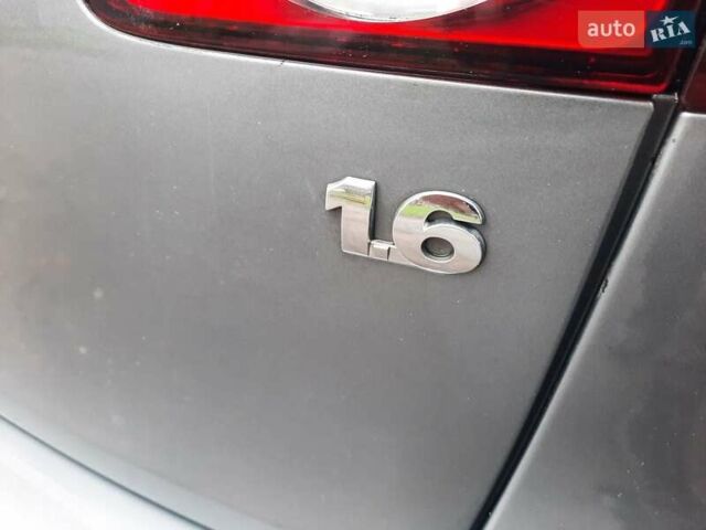 Сірий Фольксваген Golf Plus, об'ємом двигуна 1.6 л та пробігом 213 тис. км за 6750 $, фото 46 на Automoto.ua
