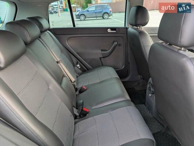 Фольксваген Гольф Плюс 2006 в Черкассах на Automoto.ua Серый Фольксваген Гольф Плюс, объемом двигателя 1.6 л и пробегом 140 тыс. км за 7500 $, фото 14 на Automoto.ua