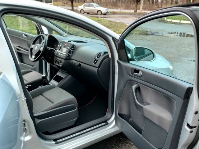 Сірий Фольксваген Golf Plus, об'ємом двигуна 1.6 л та пробігом 180 тис. км за 6500 $, фото 18 на Automoto.ua