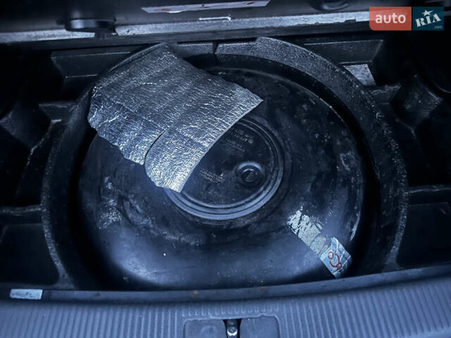 Сірий Фольксваген Golf Plus, об'ємом двигуна 1.6 л та пробігом 279 тис. км за 7100 $, фото 6 на Automoto.ua