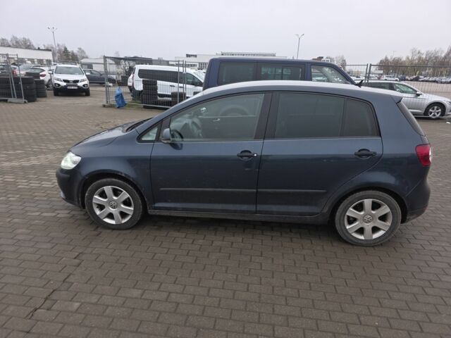 Серый Фольксваген Гольф Плюс, объемом двигателя 1.9 л и пробегом 320 тыс. км за 4800 $, фото 7 на Automoto.ua