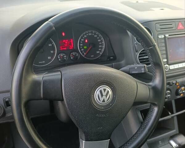 Сірий Фольксваген Golf Plus, об'ємом двигуна 1.6 л та пробігом 217 тис. км за 7400 $, фото 52 на Automoto.ua