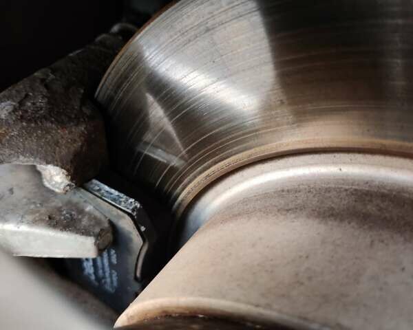 Серый Фольксваген Гольф Плюс, объемом двигателя 1.6 л и пробегом 175 тыс. км за 5800 $, фото 22 на Automoto.ua