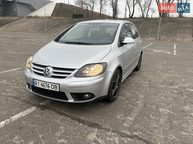 Сірий Фольксваген Golf Plus, об'ємом двигуна 1.6 л та пробігом 270 тис. км за 5850 $, фото 2 на Automoto.ua