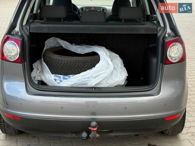 Сірий Фольксваген Golf Plus, об'ємом двигуна 1.4 л та пробігом 226 тис. км за 5500 $, фото 17 на Automoto.ua