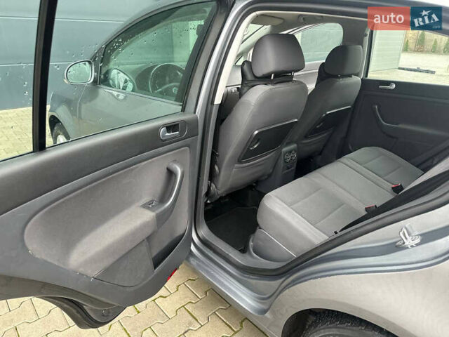 Серый Фольксваген Гольф Плюс, объемом двигателя 1.6 л и пробегом 215 тыс. км за 5499 $, фото 14 на Automoto.ua