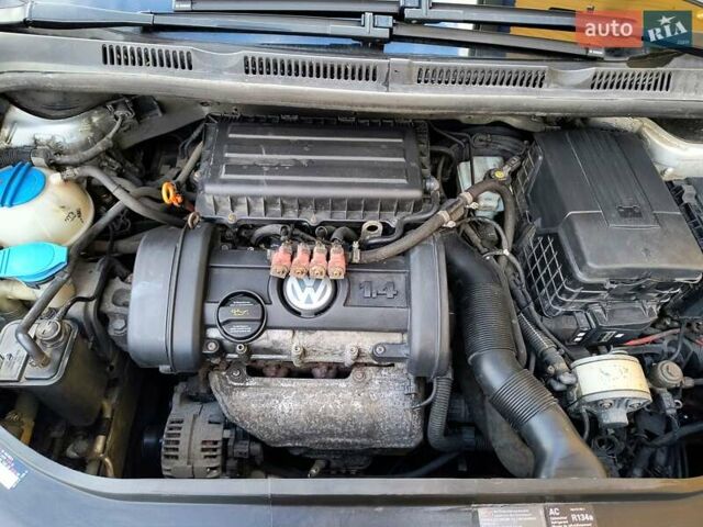 Сірий Фольксваген Golf Plus, об'ємом двигуна 1.4 л та пробігом 247 тис. км за 5100 $, фото 59 на Automoto.ua