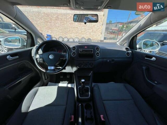 Сірий Фольксваген Golf Plus, об'ємом двигуна 0 л та пробігом 260 тис. км за 5399 $, фото 12 на Automoto.ua