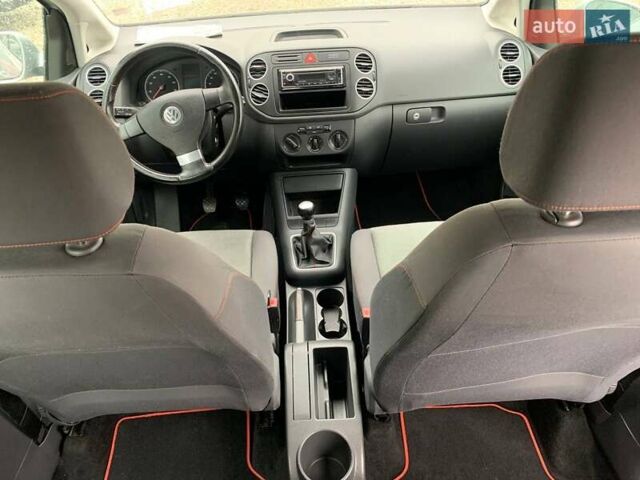 Серый Фольксваген Гольф Плюс, объемом двигателя 0 л и пробегом 260 тыс. км за 5399 $, фото 18 на Automoto.ua