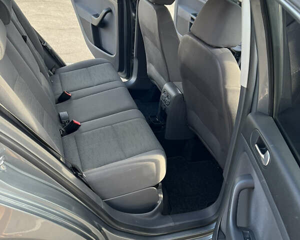 Сірий Фольксваген Golf Plus, об'ємом двигуна 1.6 л та пробігом 186 тис. км за 6800 $, фото 11 на Automoto.ua