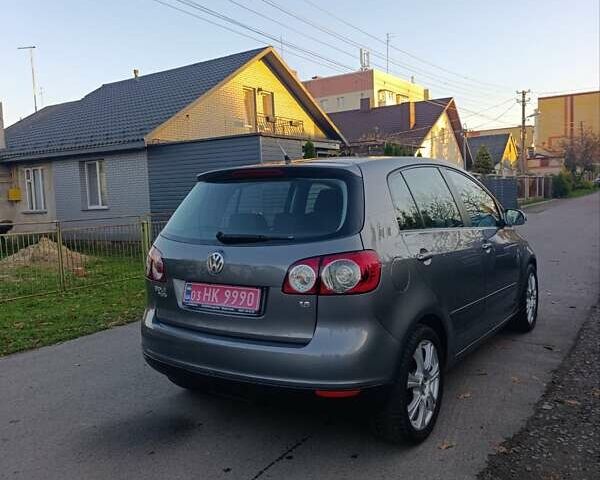Сірий Фольксваген Golf Plus, об'ємом двигуна 1.6 л та пробігом 217 тис. км за 7400 $, фото 19 на Automoto.ua