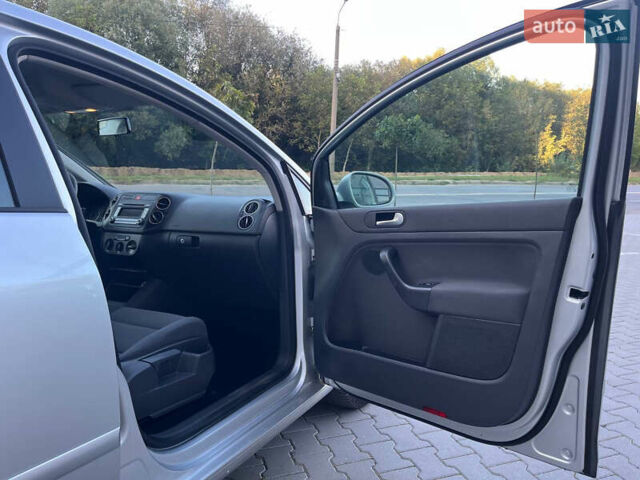 Сірий Фольксваген Golf Plus, об'ємом двигуна 1.6 л та пробігом 220 тис. км за 5500 $, фото 26 на Automoto.ua
