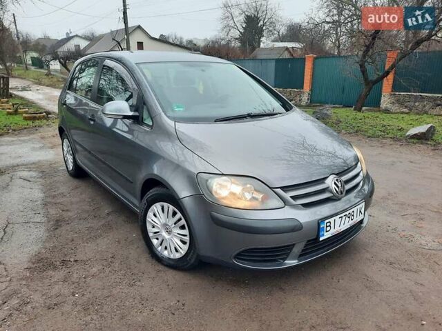 Сірий Фольксваген Golf Plus, об'ємом двигуна 1.6 л та пробігом 213 тис. км за 6750 $, фото 114 на Automoto.ua