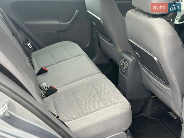 Серый Фольксваген Гольф Плюс, объемом двигателя 1.6 л и пробегом 215 тыс. км за 5499 $, фото 13 на Automoto.ua