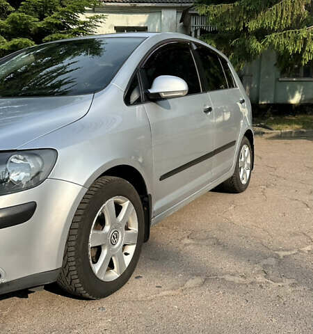 Сірий Фольксваген Golf Plus, об'ємом двигуна 1.6 л та пробігом 196 тис. км за 5449 $, фото 13 на Automoto.ua