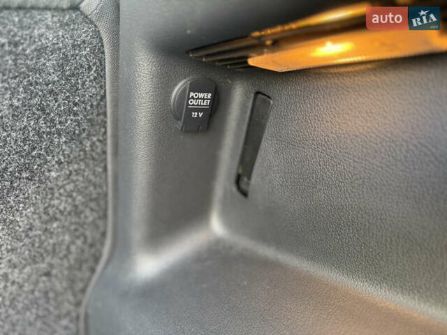 Серый Фольксваген Гольф Плюс, объемом двигателя 1.4 л и пробегом 174 тыс. км за 5650 $, фото 33 на Automoto.ua