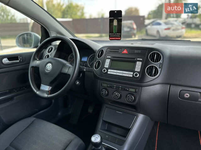 Серый Фольксваген Гольф Плюс, объемом двигателя 1.6 л и пробегом 221 тыс. км за 6400 $, фото 41 на Automoto.ua