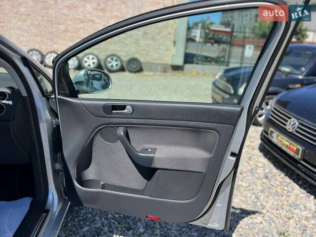 Сірий Фольксваген Golf Plus, об'ємом двигуна 0 л та пробігом 260 тис. км за 5399 $, фото 20 на Automoto.ua