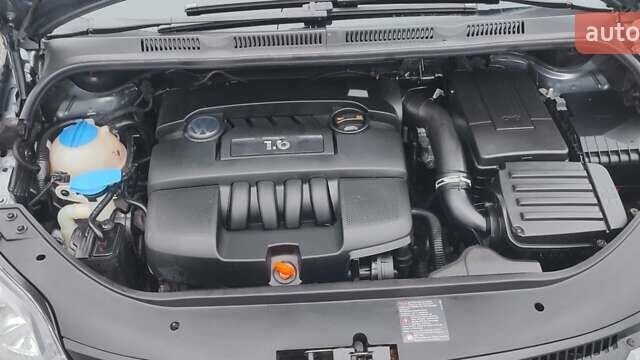 Сірий Фольксваген Golf Plus, об'ємом двигуна 1.6 л та пробігом 205 тис. км за 6200 $, фото 29 на Automoto.ua