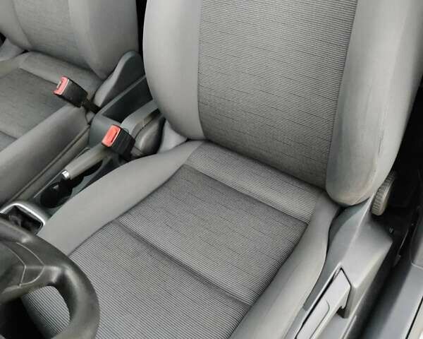 Серый Фольксваген Гольф Плюс, объемом двигателя 1.6 л и пробегом 175 тыс. км за 5800 $, фото 18 на Automoto.ua