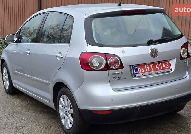 Серый Фольксваген Гольф Плюс, объемом двигателя 1.6 л и пробегом 230 тыс. км за 7999 $, фото 24 на Automoto.ua