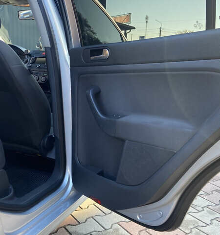 Серый Фольксваген Гольф Плюс, объемом двигателя 1.6 л и пробегом 212 тыс. км за 5399 $, фото 11 на Automoto.ua