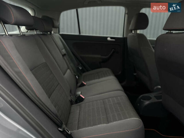 Сірий Фольксваген Golf Plus, об'ємом двигуна 1.6 л та пробігом 202 тис. км за 6500 $, фото 32 на Automoto.ua