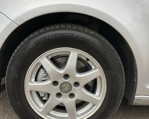 Серый Фольксваген Гольф Плюс, объемом двигателя 1.6 л и пробегом 202 тыс. км за 6800 $, фото 20 на Automoto.ua