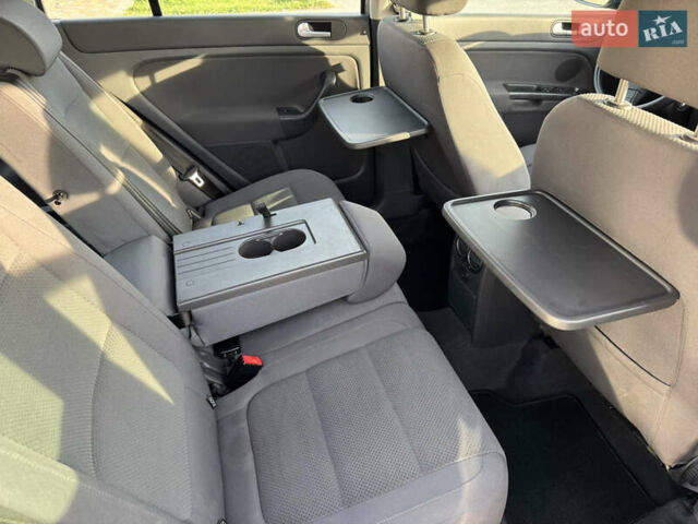 Серый Фольксваген Гольф Плюс, объемом двигателя 1.4 л и пробегом 174 тыс. км за 5650 $, фото 14 на Automoto.ua