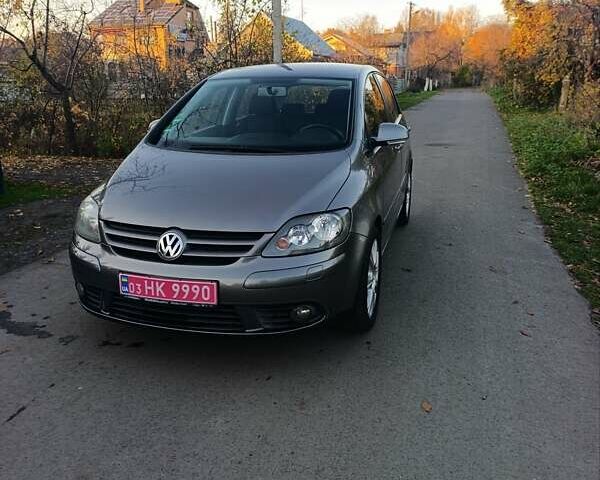 Сірий Фольксваген Golf Plus, об'ємом двигуна 1.6 л та пробігом 217 тис. км за 7400 $, фото 6 на Automoto.ua