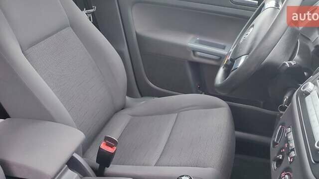 Сірий Фольксваген Golf Plus, об'ємом двигуна 1.6 л та пробігом 205 тис. км за 6200 $, фото 19 на Automoto.ua